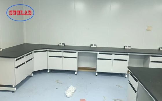 Хорошая цена Custom Chemistry Laboratory Bench with Epoxy Resin  Countertops and Customizable Dimension L*1500/750 W *800 /850mm H онлайн